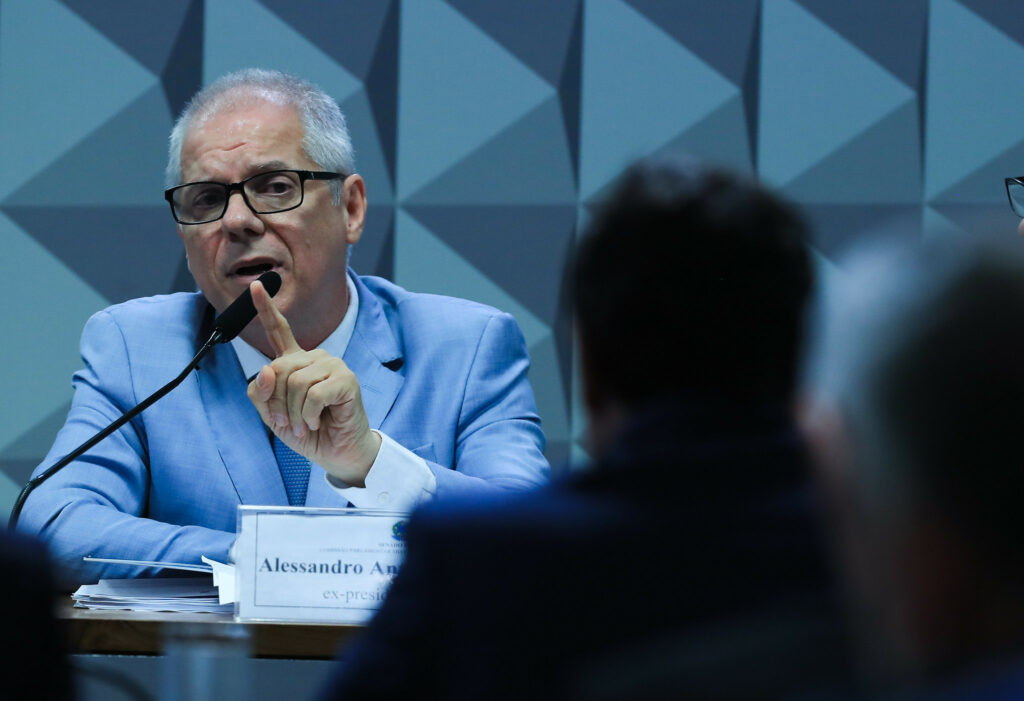 Ex-presidente do INSS nega favorecimento a partidos de esquerda