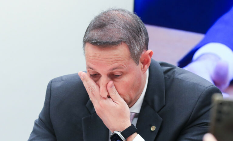 Ninguém ficou feliz com a primeira versão do PL antifacção de Derrite