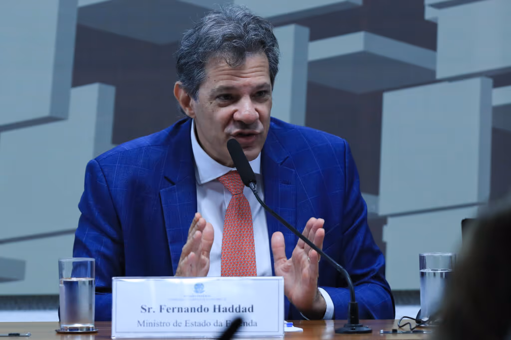 Imposto de importação pode render até R$ 20 bi ao governo