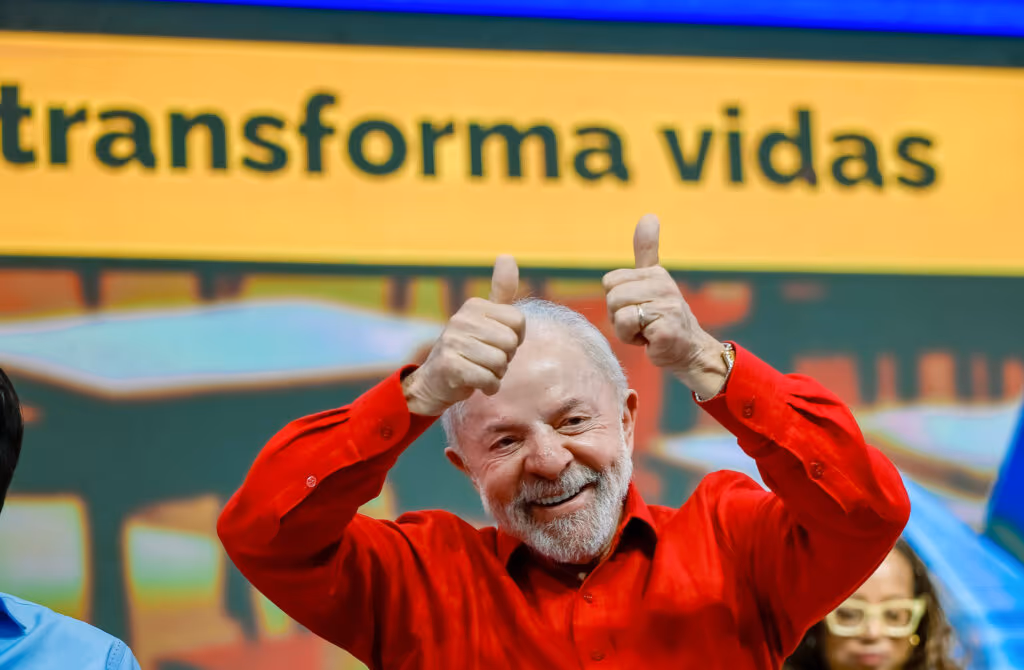 Lula reclama de votos no Rio e chama Witzel de “picareta”