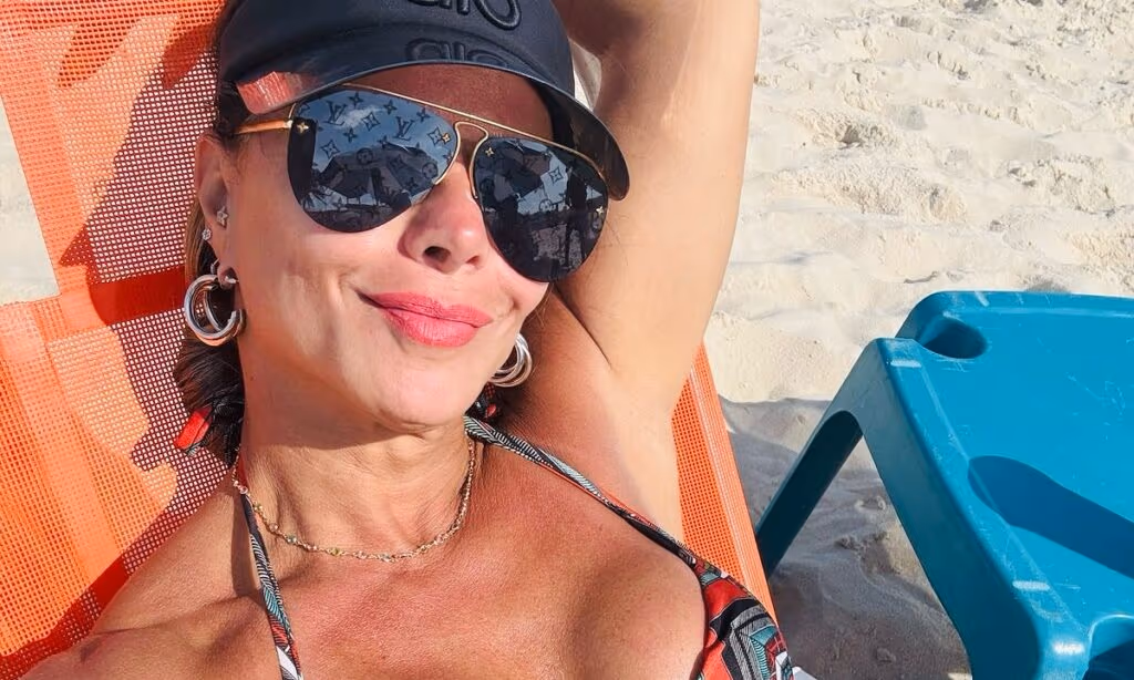 Viviane Araújo enfrenta críticas por sua aparência