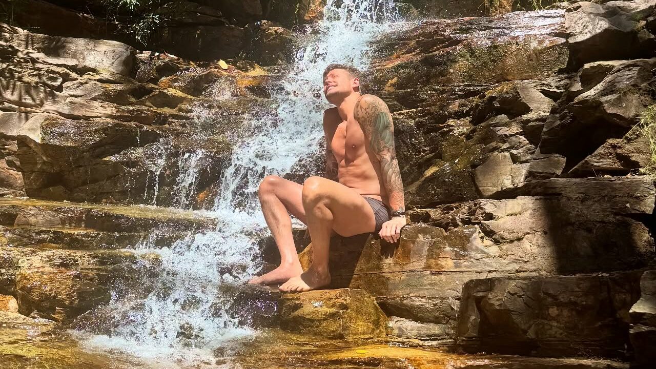 Dado Dolabella revela novo capítulo romântico com Marcela Tomaszewski