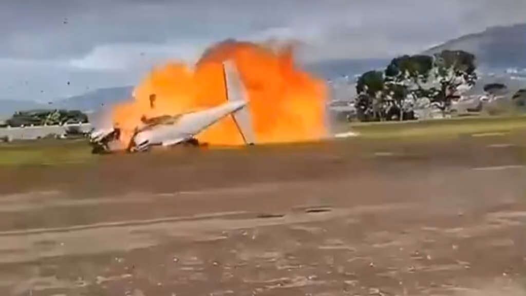 Avião cai e explode em Táchira, Venezuela