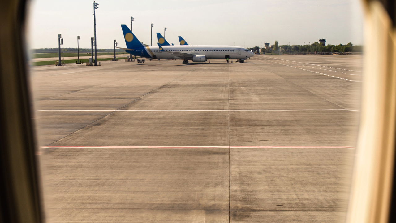Aviões se chocam na pista de decolagem em aeroporto nos EUA