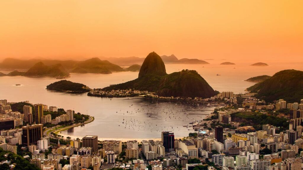 Quanto você precisa ganhar para ser da classe média no Brasil em 2025?