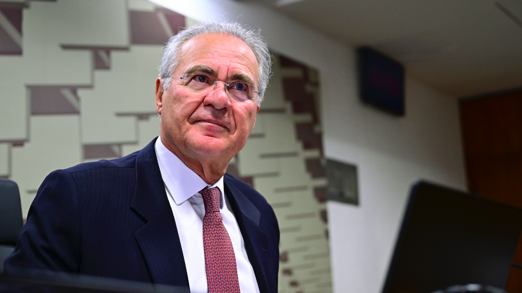 Renan Calheiros apresenta parecer favorável a ampliação da isenção do IR