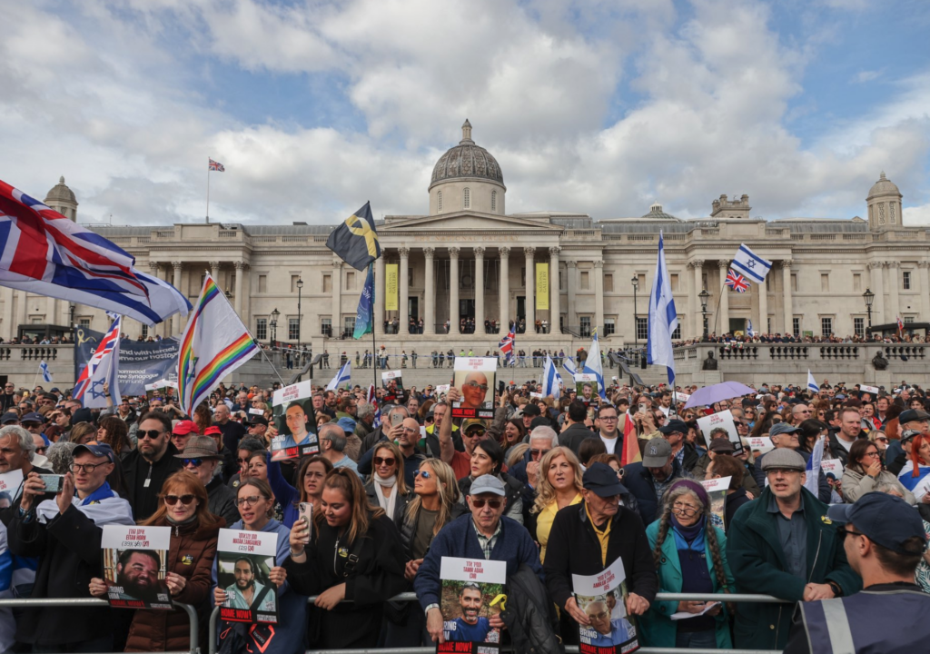 Ato em Londres lembra vítimas do 7 de outubro
