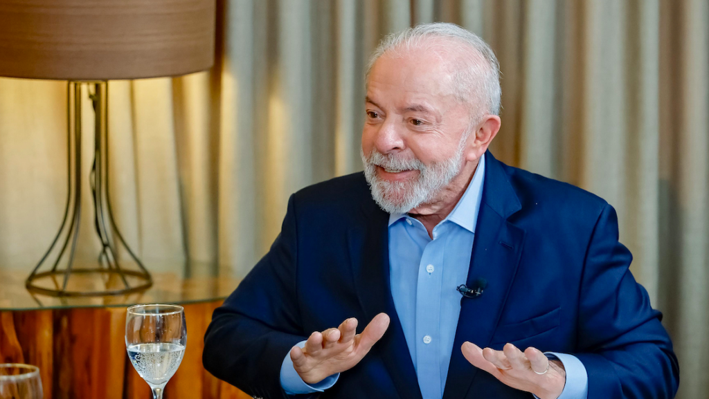 Comissão aprova moção de repúdio a fala de Lula sobre “baixo nível” do Congresso