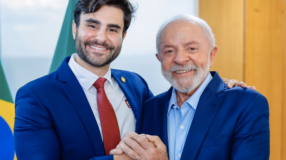 “Quem acabou com a guerra em Gaza chama-se Lula!”, diz sobrinho de Dilma