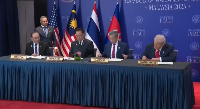 Trump celebra acordo de paz entre Camboja e Tailândia
