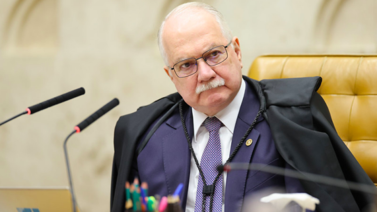 Crusoé: Fachin encarna Xandão para proteger Toffoli