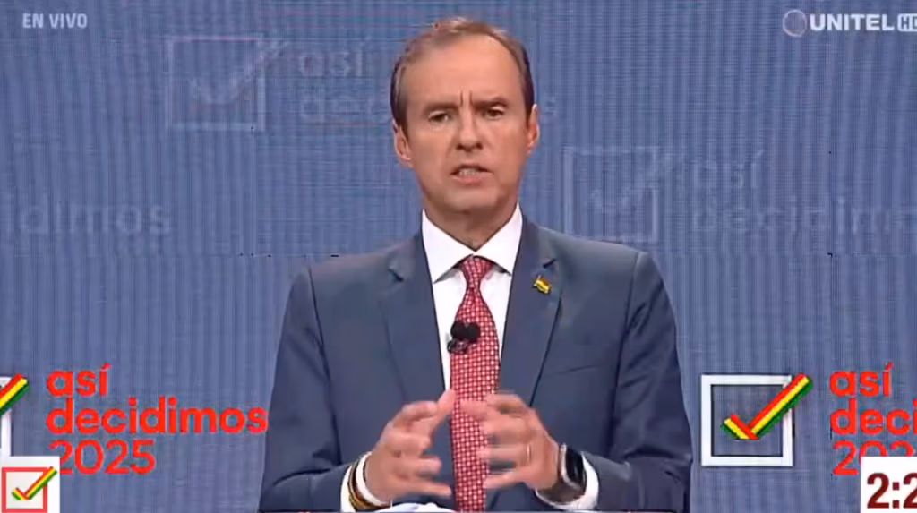 Crusoé: Bolívia realiza eleição sem gasolina