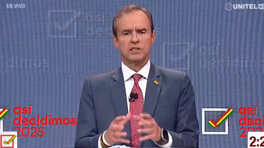 Crusoé: Bolívia realiza eleição sem gasolina