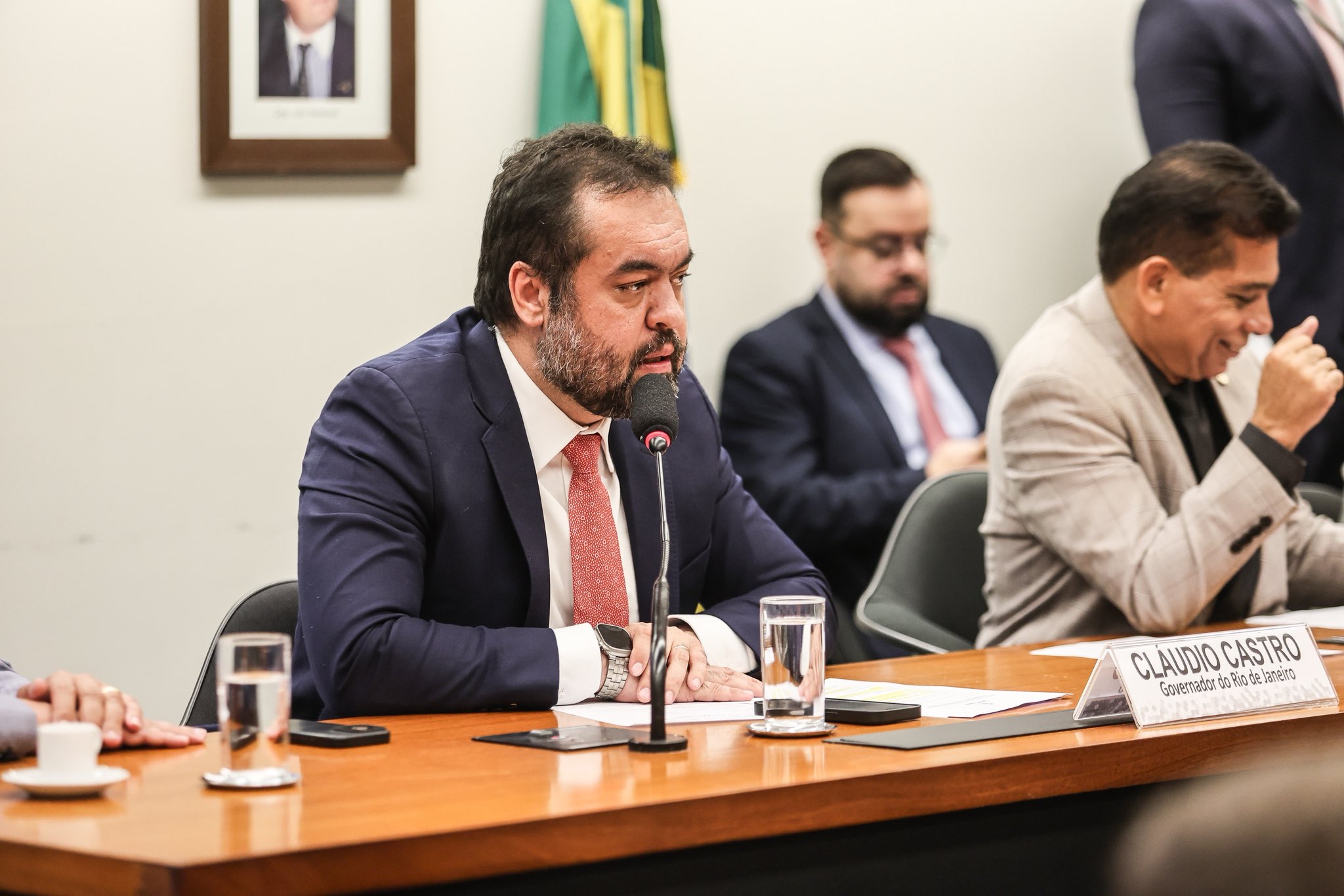 “Não é mais crime comum, é narcoterrorismo”, diz Cláudio Castro