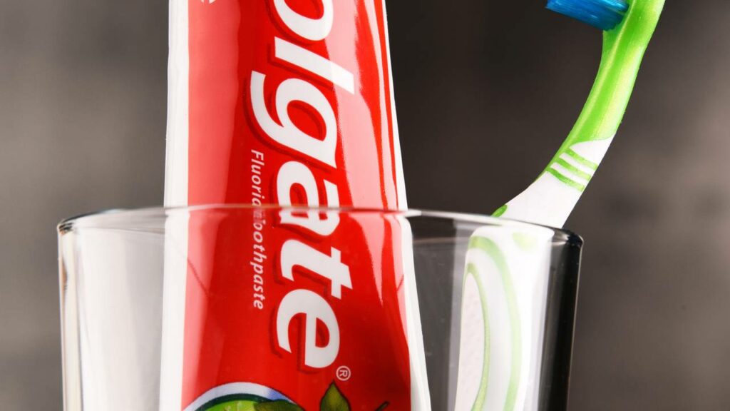 Colgate é condenada a pagar R$ 500 mil por propaganda enganosa