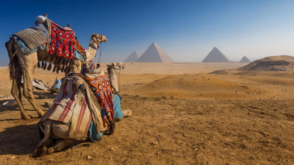 Descoberta de pirâmides egípcias embaixo da terra revela sistema hidráulico que muda teoria das construções