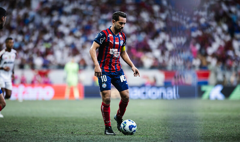 Everton Ribeiro revela que foi diagnosticado com câncer