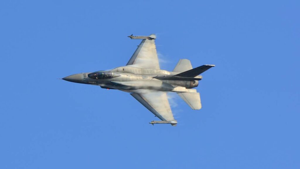 F-16 tinha sido a grande conquista da Ucrânia que acaba de dar o primeiro passo para receber até 150 caças Gripen europeus
