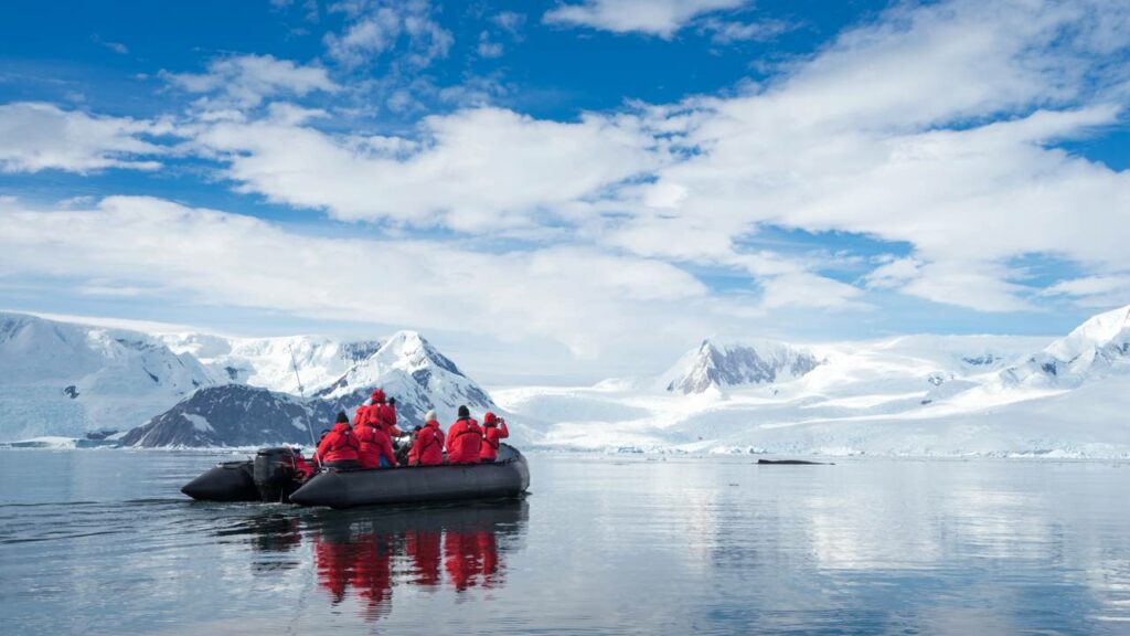 Foi encontrado sob o gelo restos humanos na Antártida simplesmente desconstrói tudo o que pensávamos saber sobre a exploração inicial (e ela não estava sozinha)