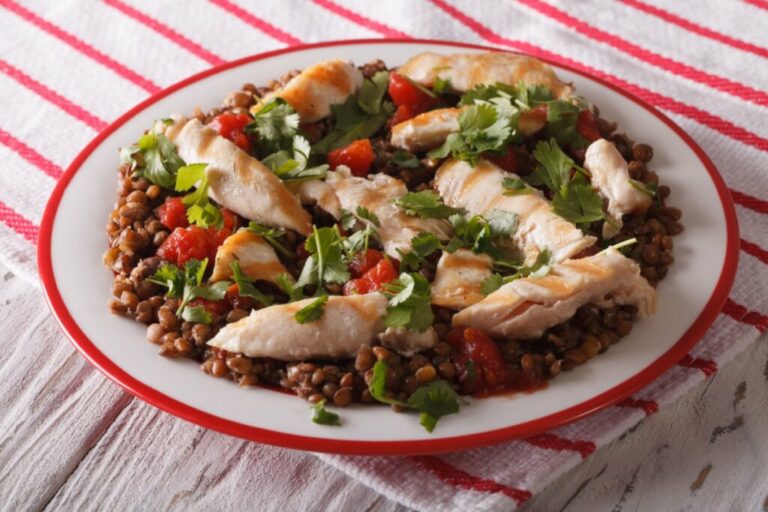 Almoço da semana: 5 receitas com frango leves e ricas em proteína