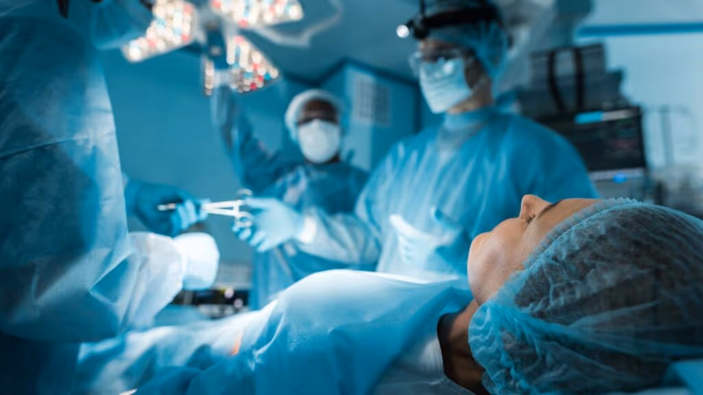 Homem sobrevive 5 meses com transplante de fígado de porco geneticamente modificado