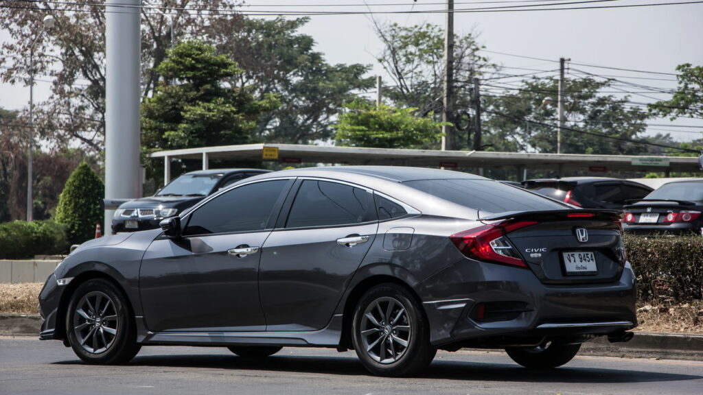 Carros usados até R$ 60 mil com mecânica confiável que valem cada centavo