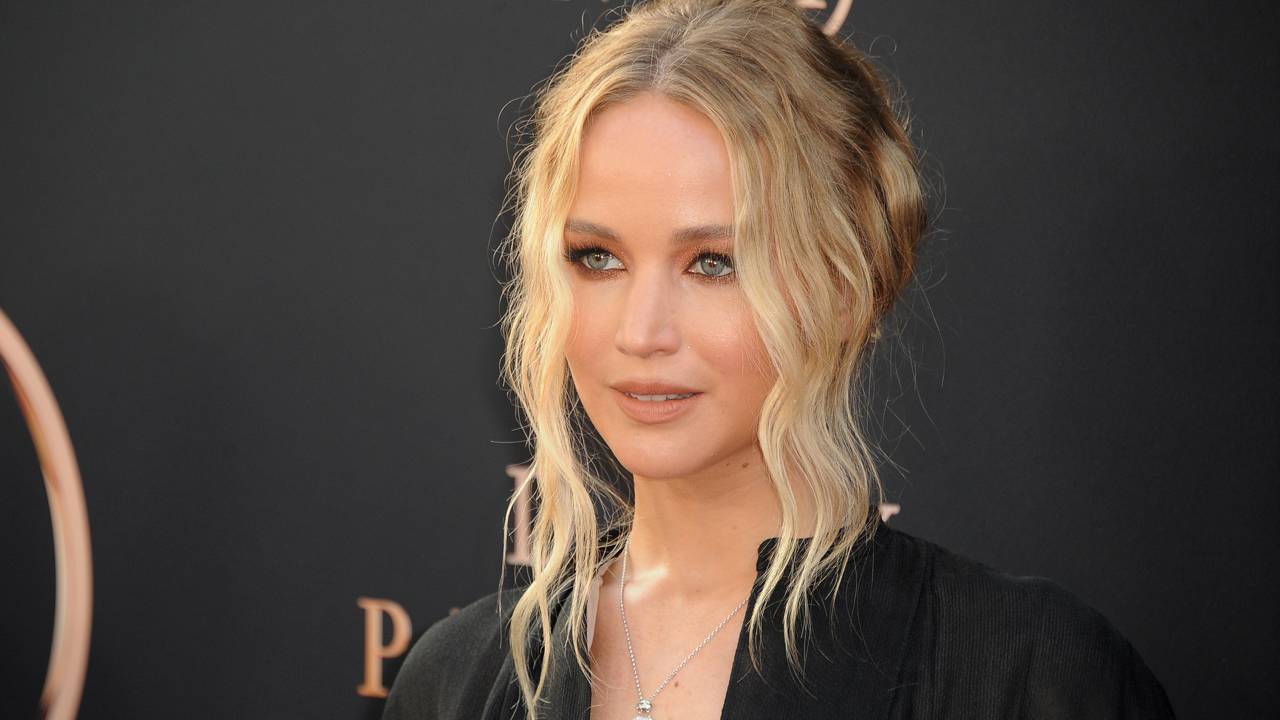 Jennifer Lawrence revela batalha oculta com ansiedade pós-parto