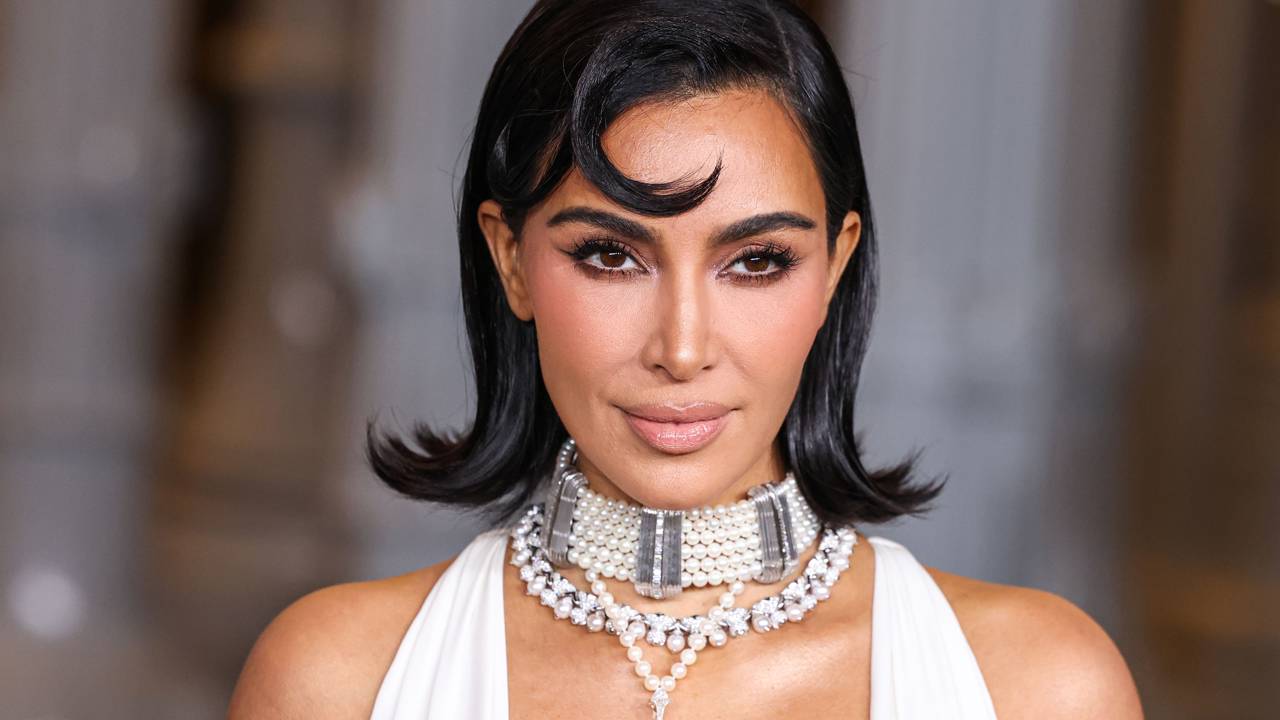 Kim Kardashian desafia a história e sugere que o homem não pisou na Lua