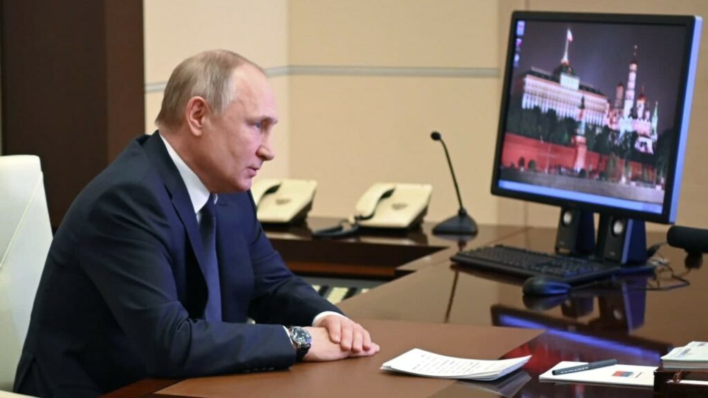 Crusoé: Putin pode ser preso se cruzar o espaço aéreo da Polônia?
