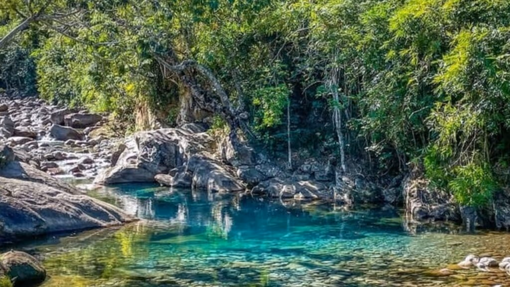 Esse lugar é um pequeno pedaço da Chapada dos Veadeiros em SP