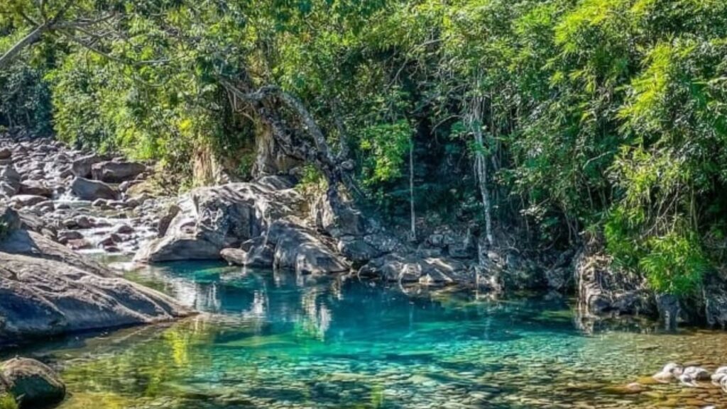 Esse lugar é um pequeno pedaço da Chapada dos Veadeiros em SP
