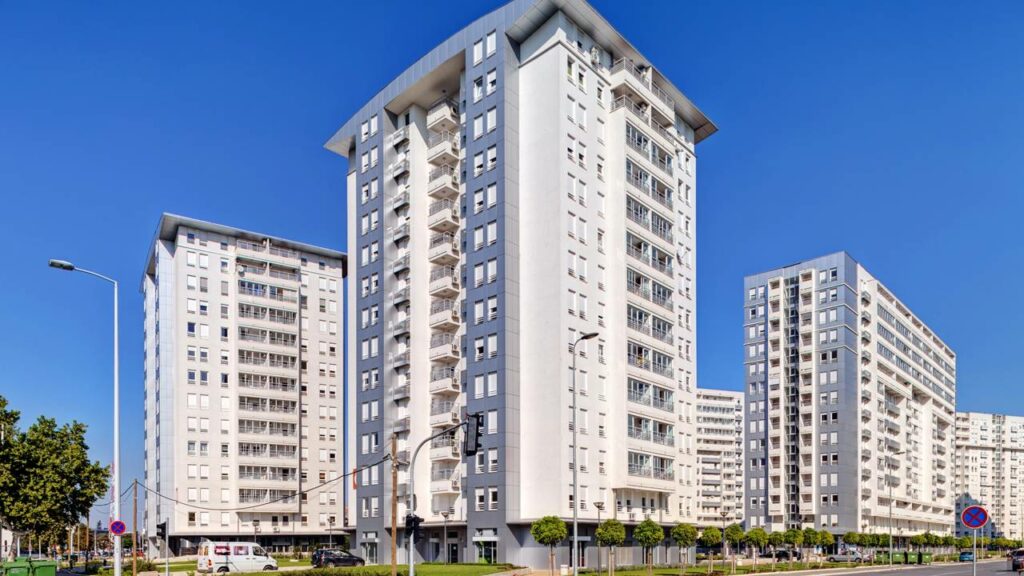 Lei da propriedade horizontal confirma que vizinho pode utilizar exclusivamente um terraço ou jardim que seja comum, de acordo com o artigo 26.º