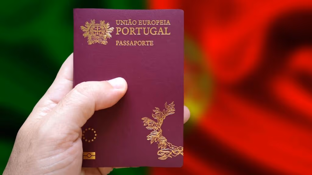 Lei dos Estrangeiros entra em vigor em Portugal e pode complicar vida de brasileiros