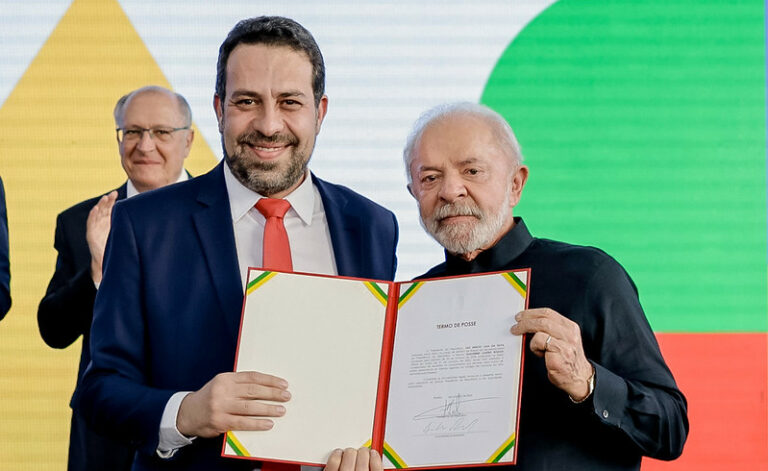 Crusoé: Pesquisa AtlasIntel explica sumiço de Lula