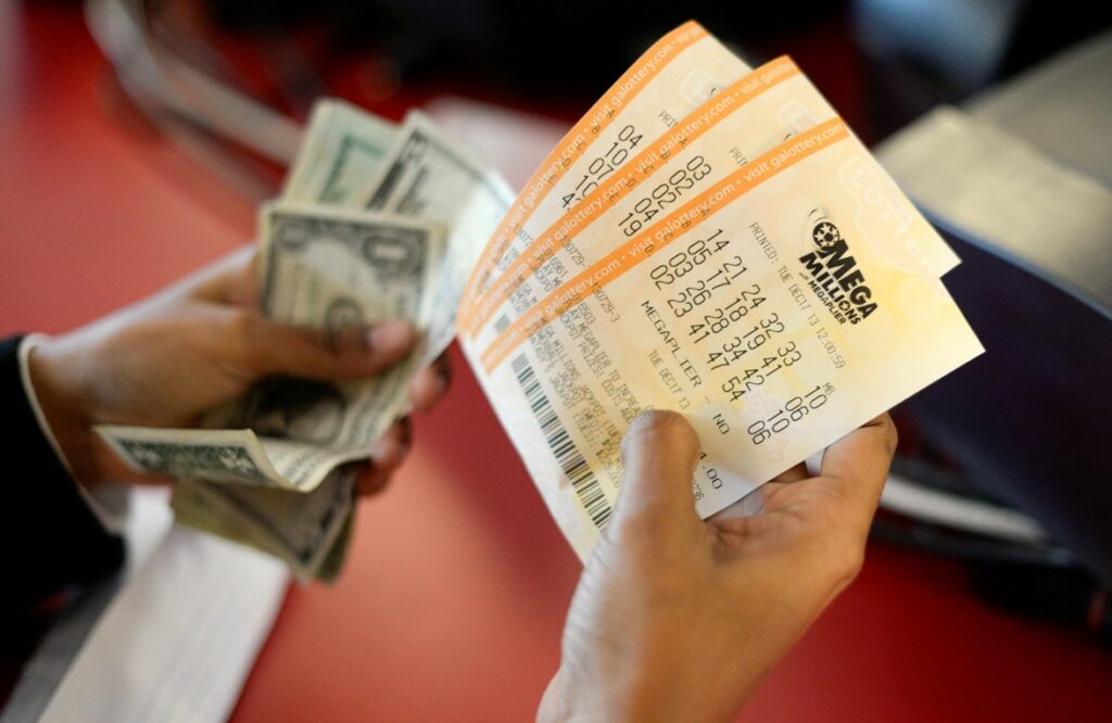 Loteria americana sorteará mais de R$ 3,5 bilhões nesta terça!