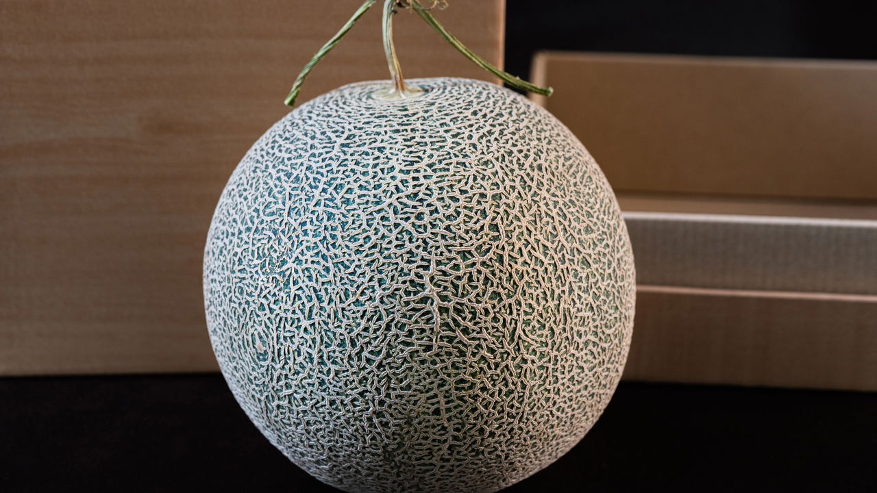 A fruta que vale um carro zero e você joga igual no lixo