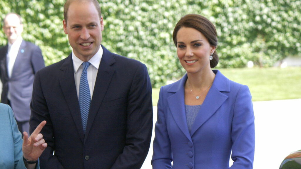 Príncipe William faz revelação surpreendente sobre o irmão Harry