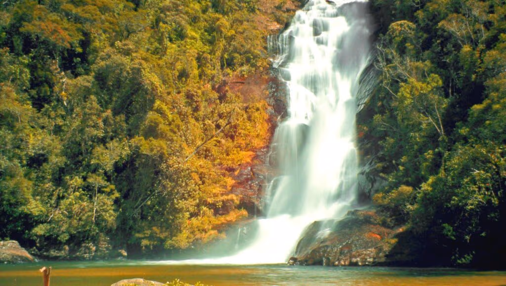Esse refúgio no meio da Serra da Bocaina tem silêncio absoluto, cachoeiras e trilhas