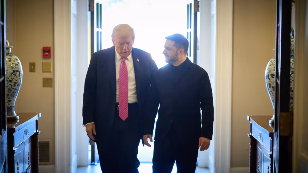 Crusoé: Zelensky celebra sanções de EUA e UE contra a Rússia