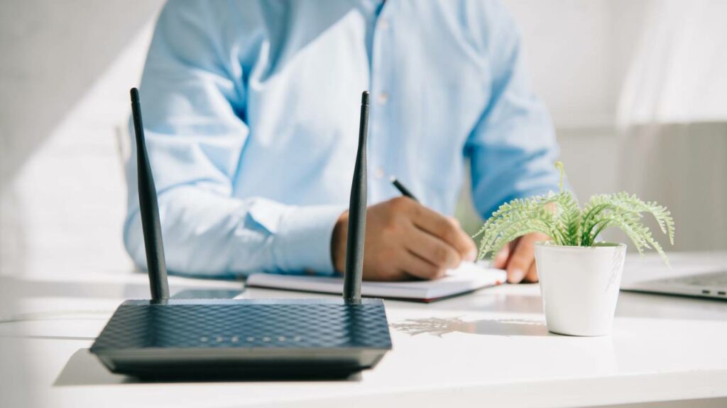 Como saber se o vizinho está usando seu WiFi escondido
