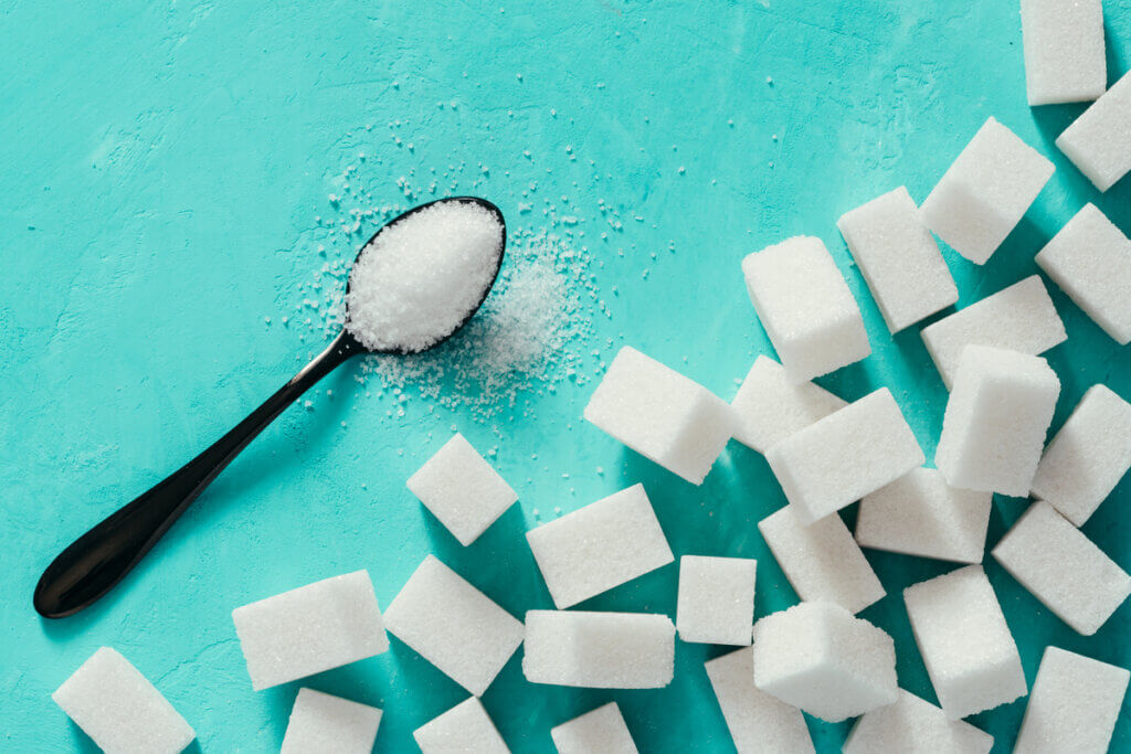 Entenda o perigo do consumo excessivo de açúcar
