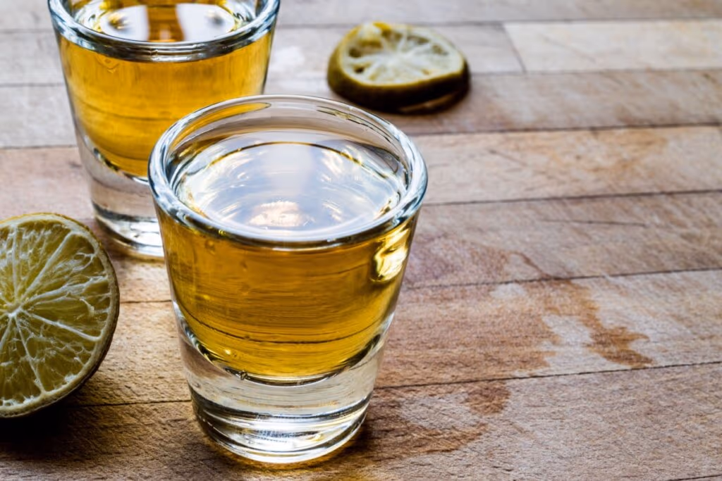 10 dicas para identificar metanol em bebidas e proteger o seu negócio
