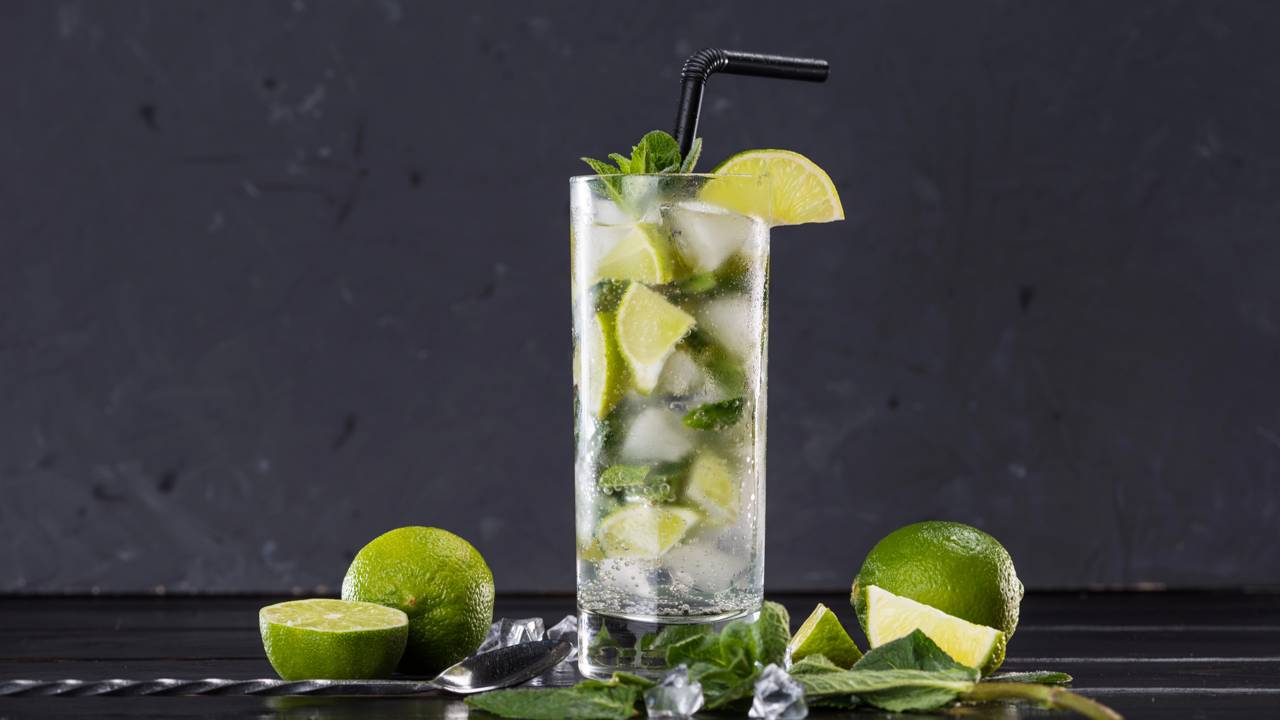 Professora morre 2 anos após beber coquetel com produto químico