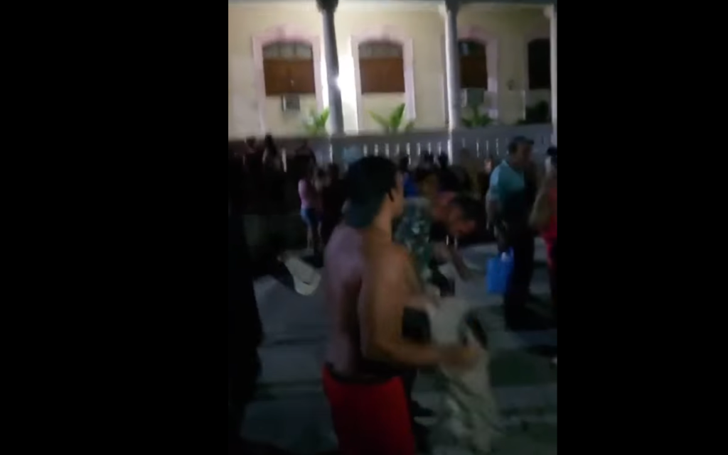 Crusoé: Cuba condena seis manifestantes à prisão por ‘panelaço’