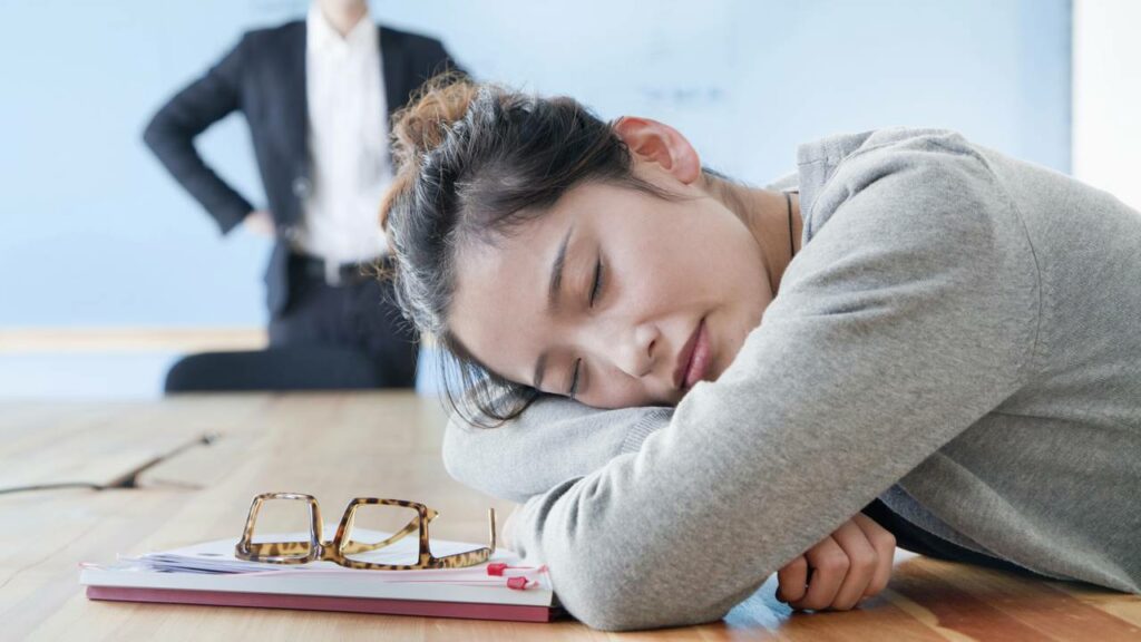 Tem gente que apaga em qualquer canto e a ciência explica o motivo
