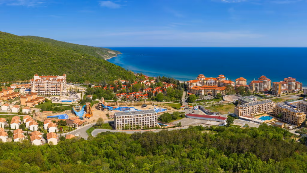Inundações destroem resort de Elenite, na Bulgária