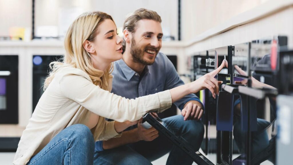 Como escolher equipamentos eletrônicos eficientes e economizar
