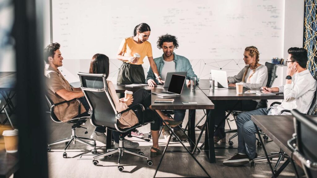 5 formas incríveis de usar IA no trabalho e produzir em dobro