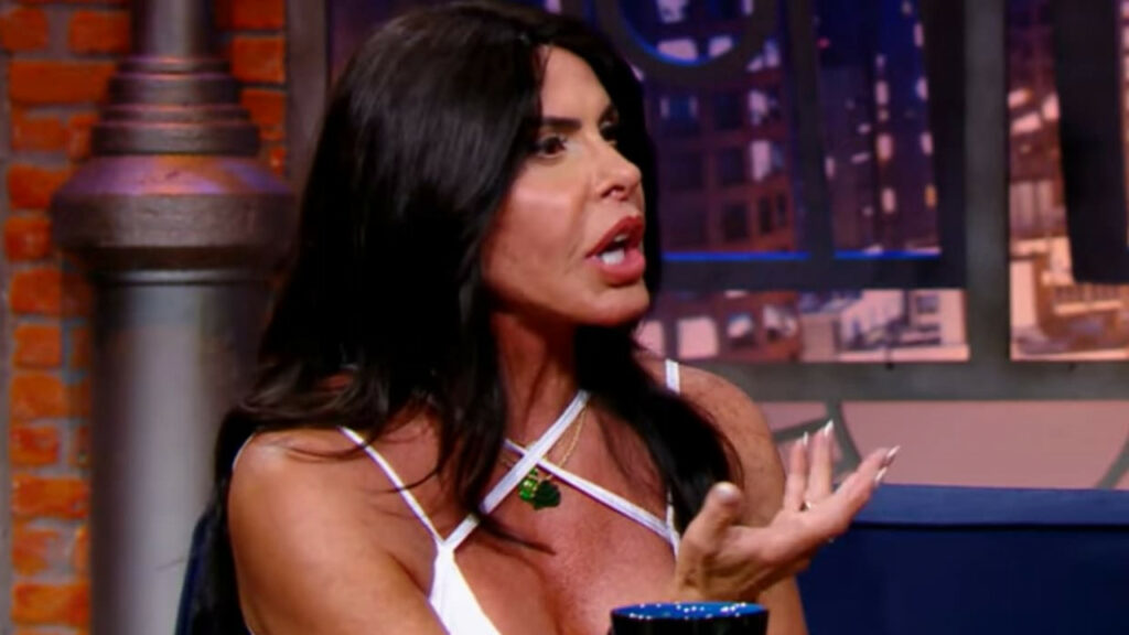 Gretchen diz que perdeu todo o cabelo e fala sobre alopecia