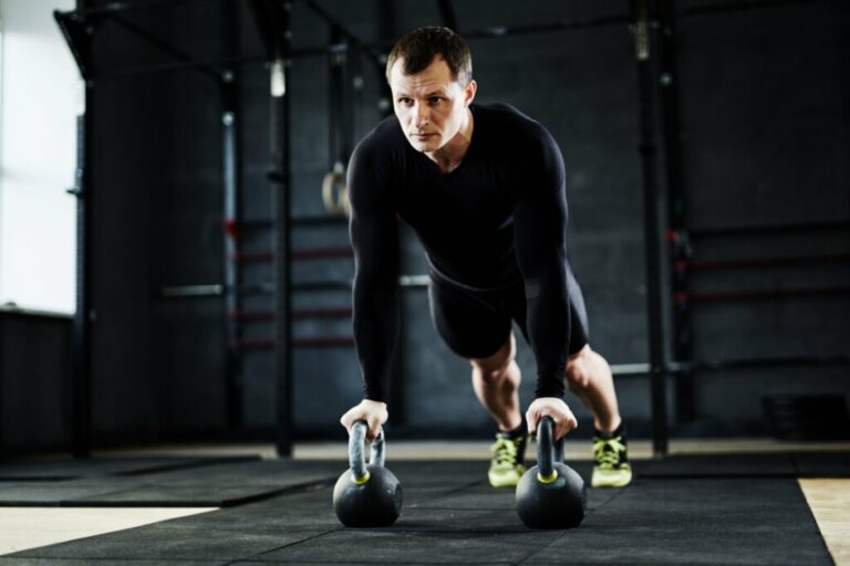 Descubra como a musculação favorece a saúde masculina